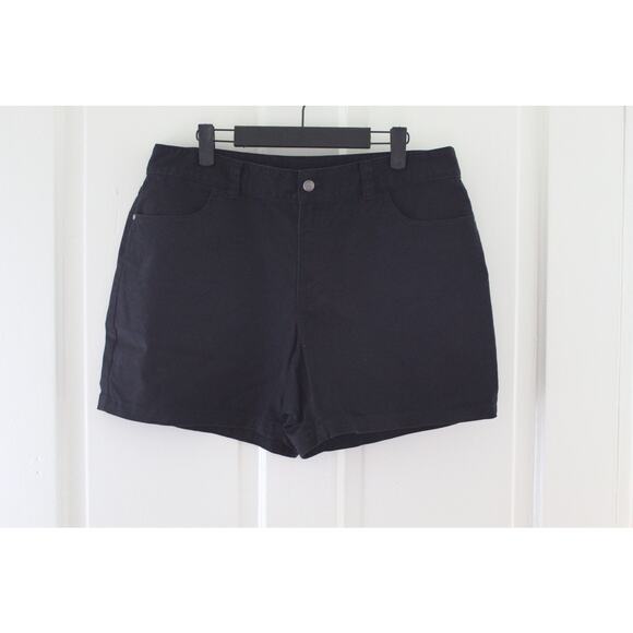 Women's Rafaella Classic Sport Black Shorts with front and back Pockets - Picture 1 of 5